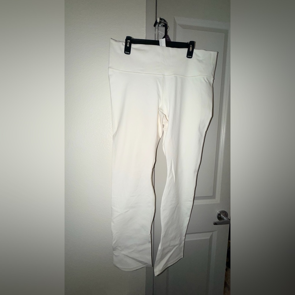 Fabletics White High-Waist Leggings